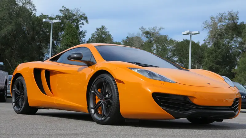Exterior view McLaren